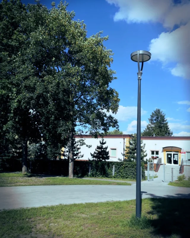 Łask Żłobek Słupy Oświetleniowe prod. Agra Łask Żłobek Słupy Oświetleniowe prod. Agra