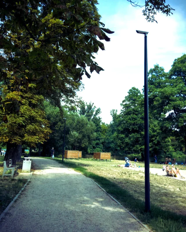 Slupy Kompozytowe Oświetlenie Parkowe Stawy Stefańskiego Łódź Slupy Kompozytowe Oświetlenie Parkowe Stawy Stefańskiego Łódź
