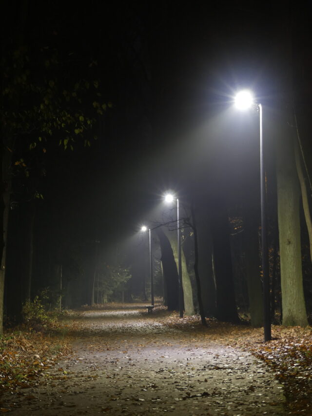 Słupy parkowe kompozytowe